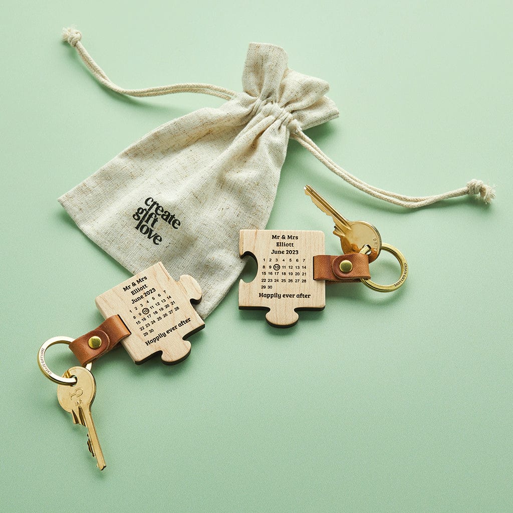 Personalised Wooden Wedding Keyring Set CGL